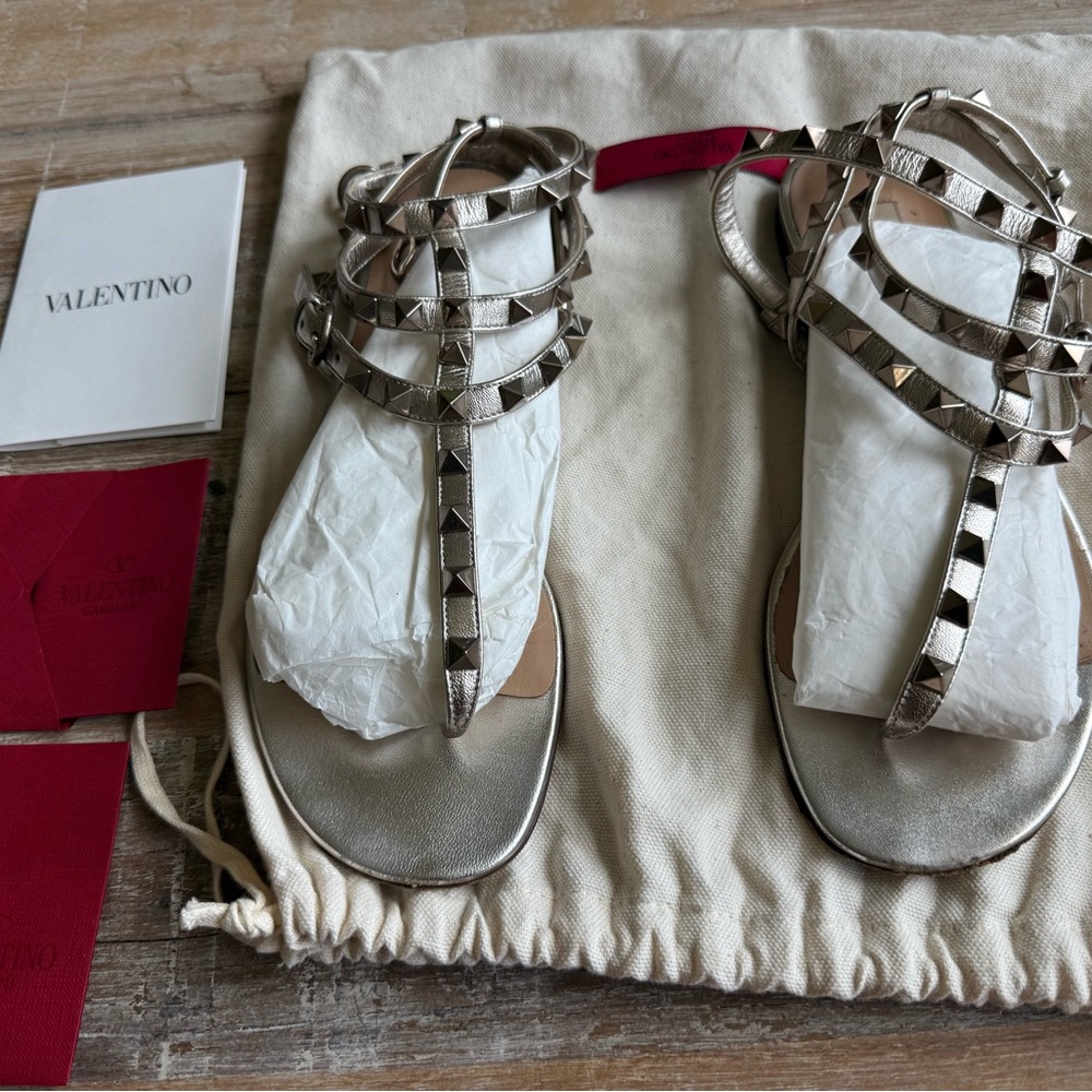 Valentino Rockstud Thong Flat Sandals on Sale!
